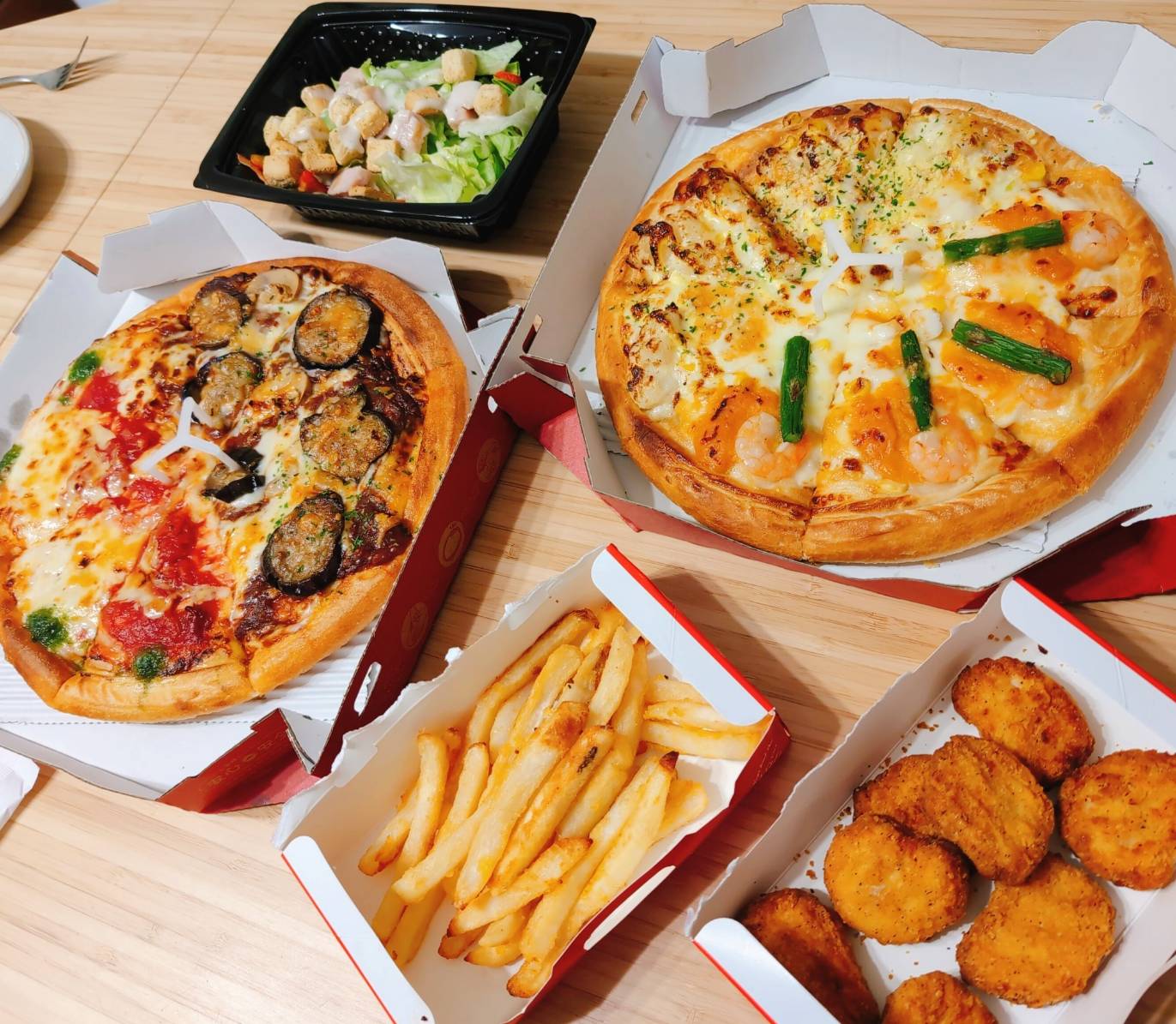 おうちパーティー_ピザパーティー_ピザハット